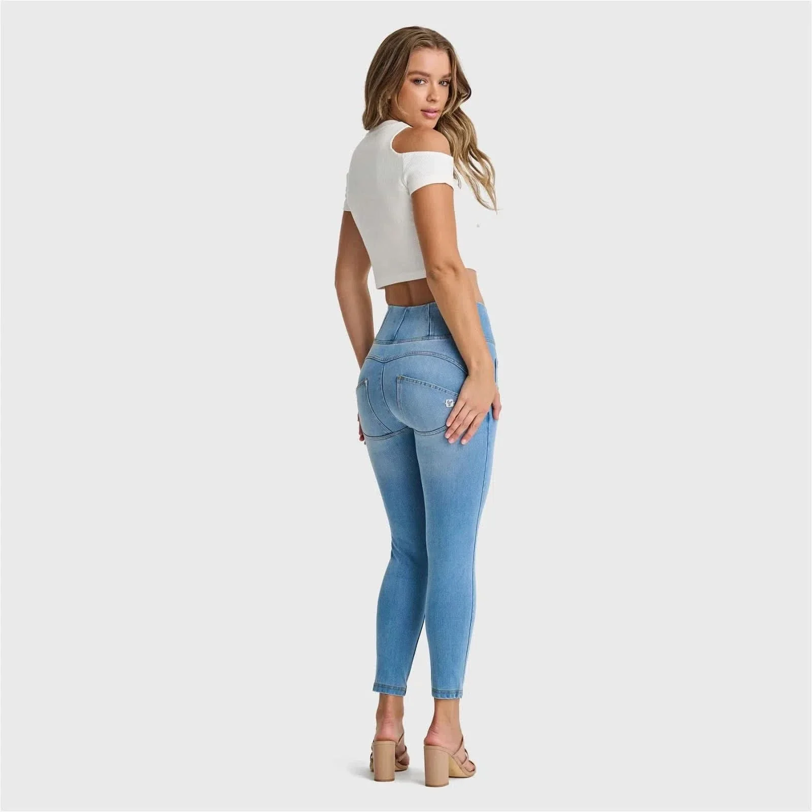 Cropped Cut Out T Shirt - White - Image 5