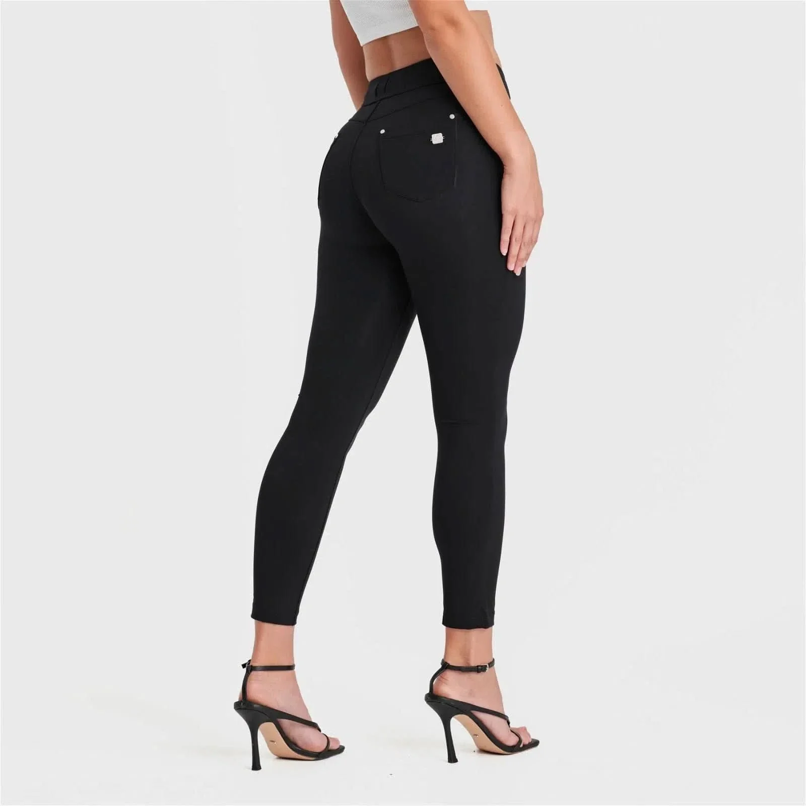 N.O.W.® Diwo Pro - High Waisted - 7/8 Length - Black - Image 3