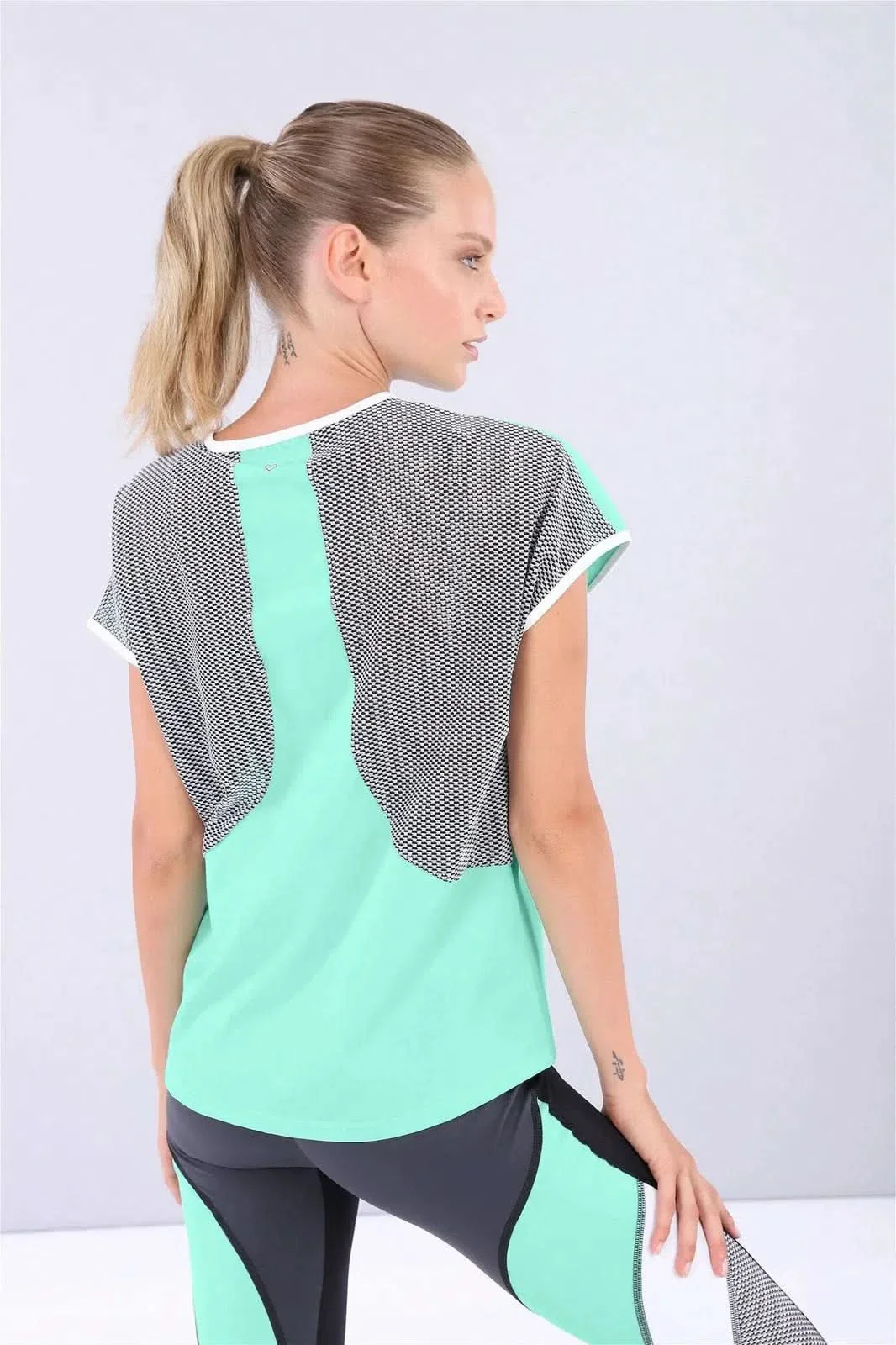 Ecological Fabric Yoga T-Shirt - Mint - Image 2
