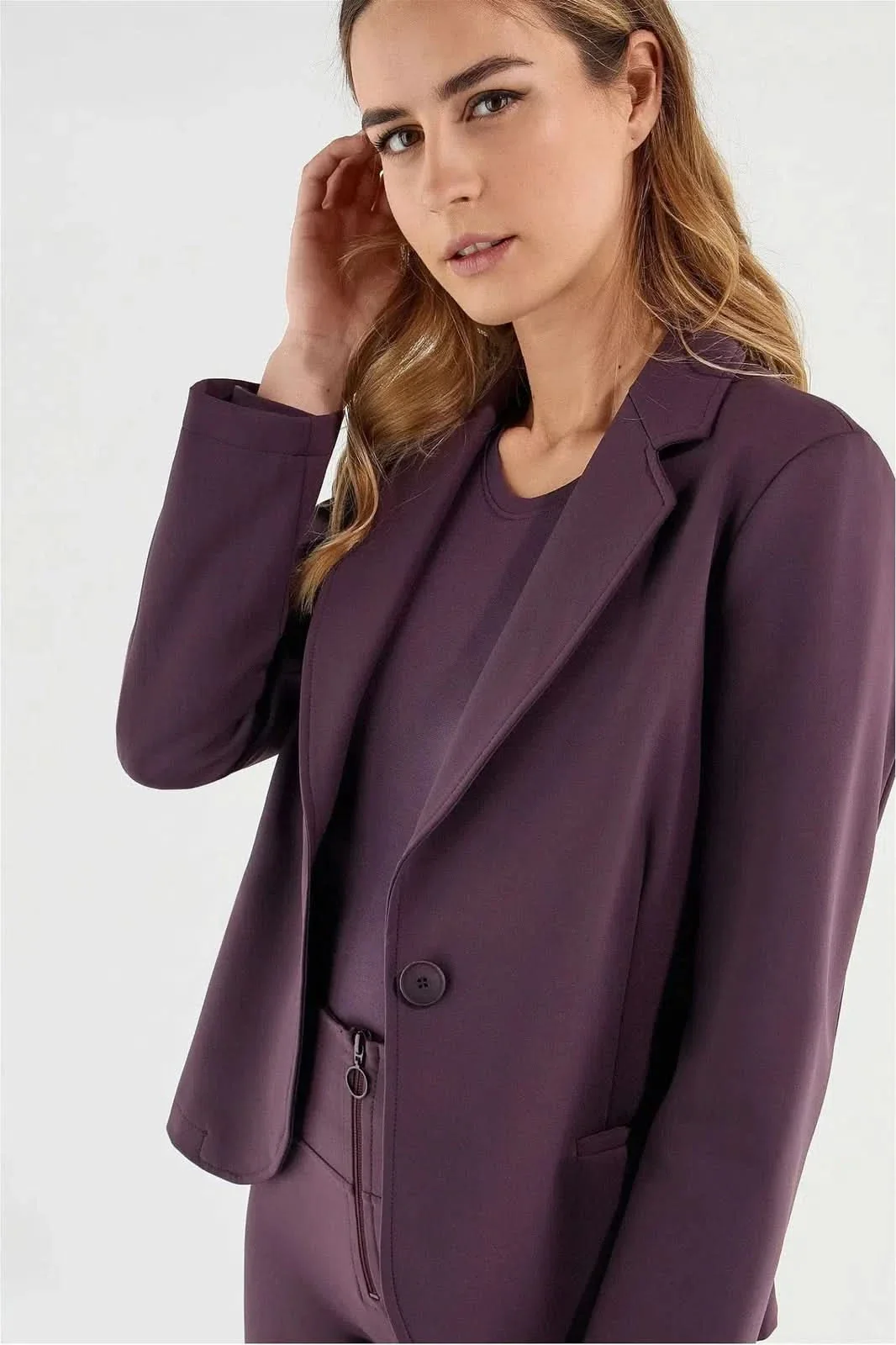 Women’s plain colour blazer - Plum - Image 2