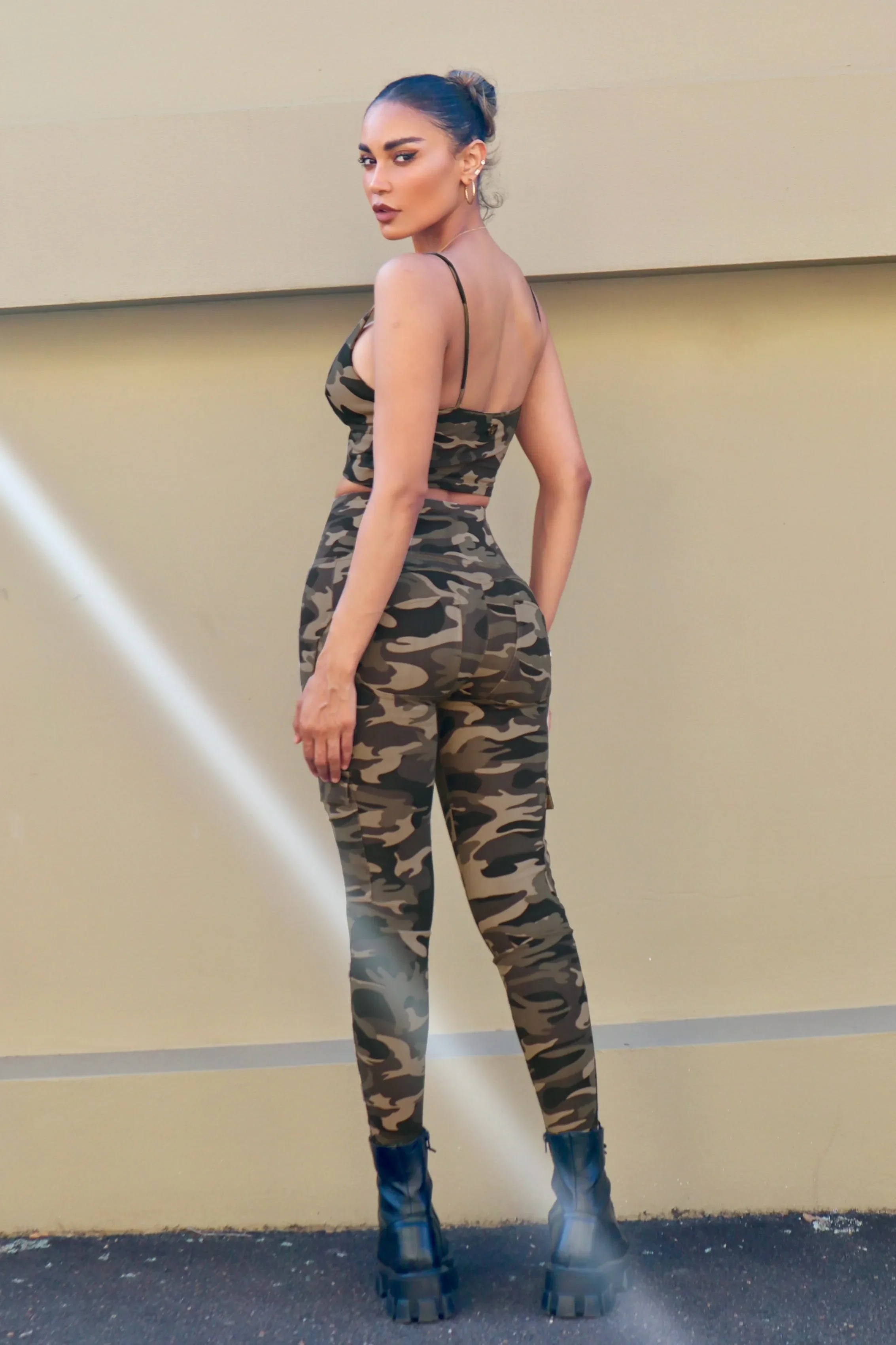 WRUP Cargo Fashion - High Waisted - 7/8 Length - Brown Camo - Image 4