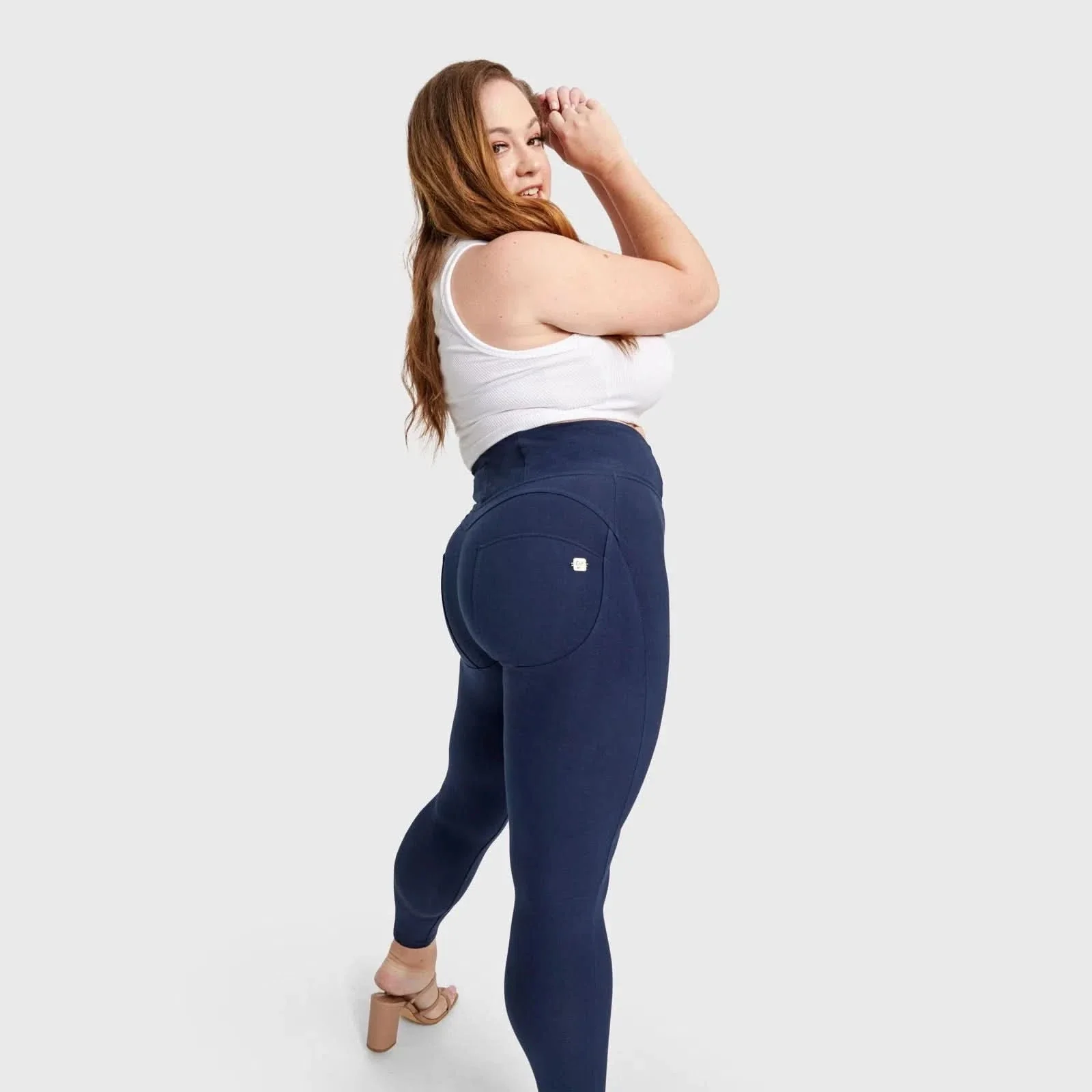 WRUP Curvy Fashion - Zip High Waisted - 7/8 Length - Navy Blue - Image 4