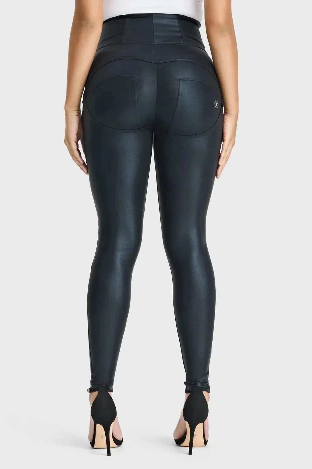WRUP Luxe Shimmer - Super High Waisted - Full Length - Black - Image 6