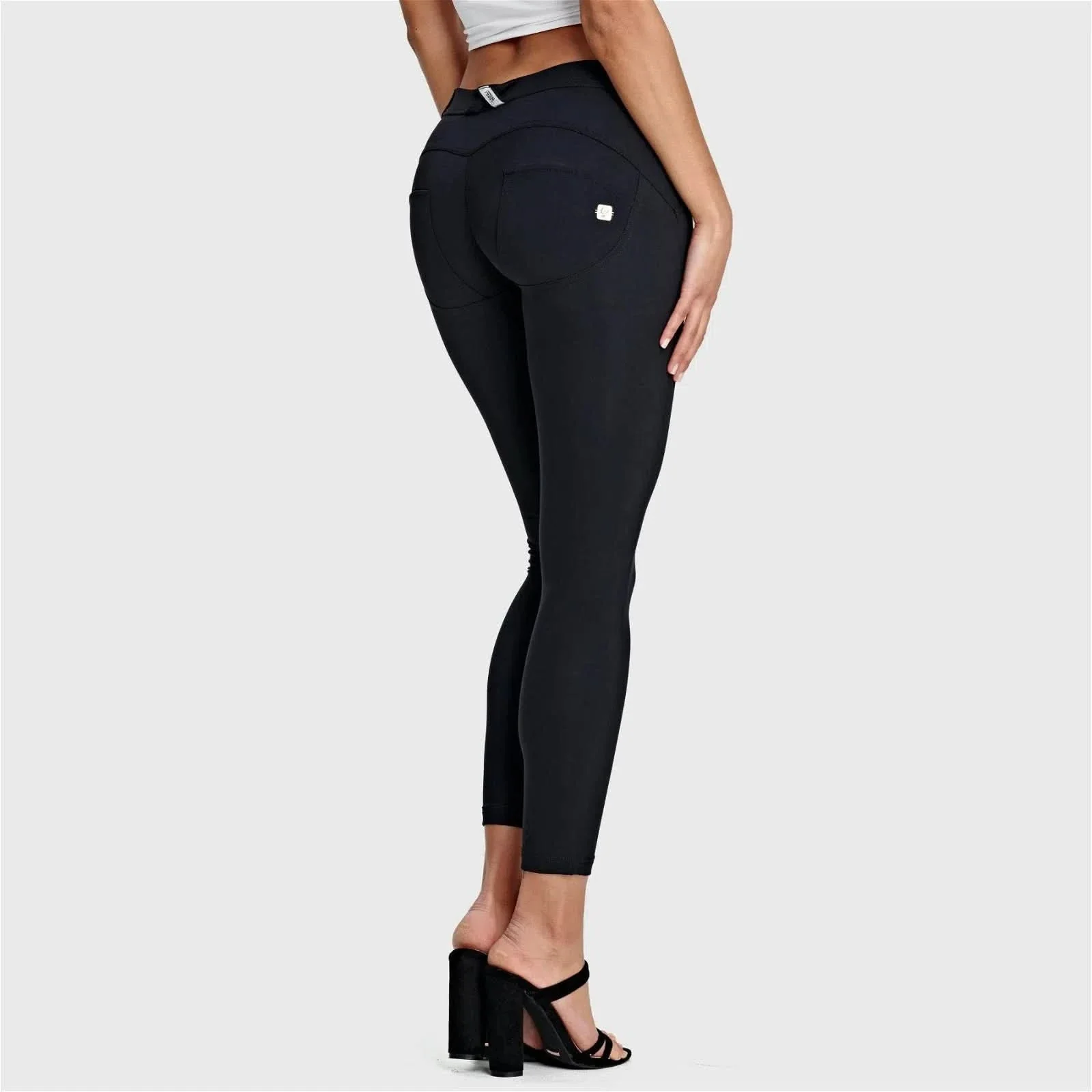 WRUP Diwo Pro - Mid Rise - 7/8 Length - Black - Image 5