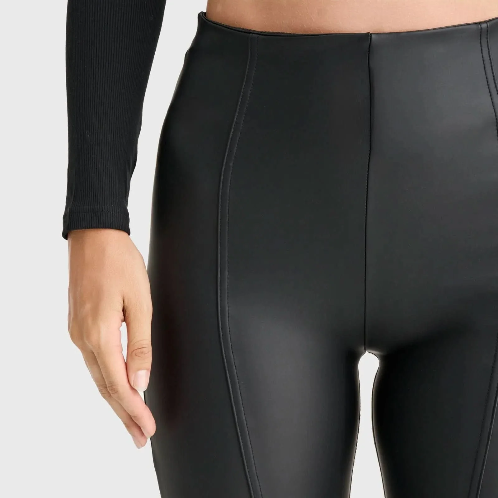 WRUP Faux Leather - Super High Waisted - Super Flare - Black - Image 8
