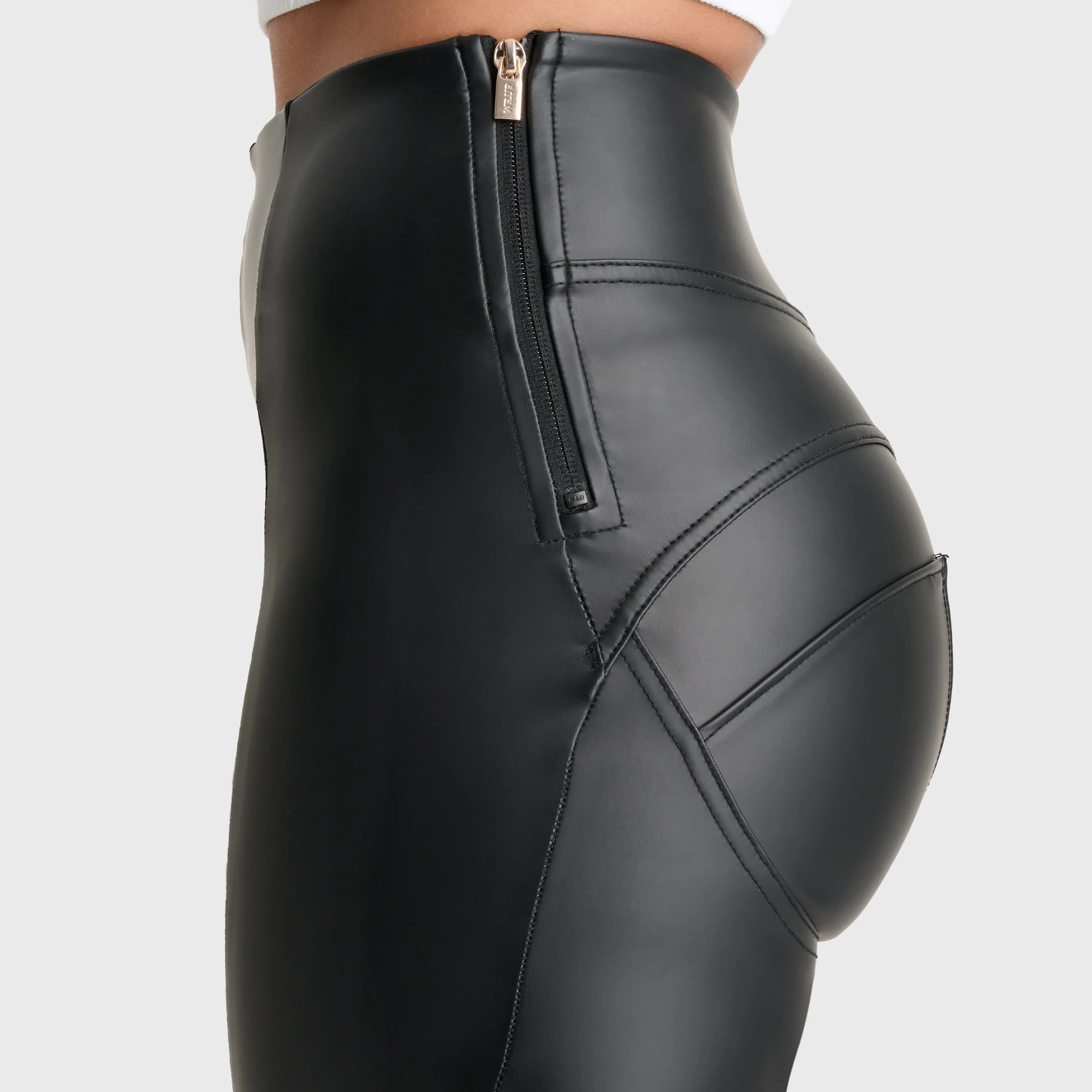 WRUP Faux Leather - Super High Waisted - Super Flare - Black - Image 9