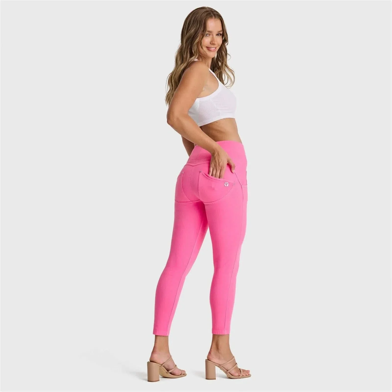WRUP SNUG Jeans - High Waisted - 7/8 Length - Candy Pink - Image 4