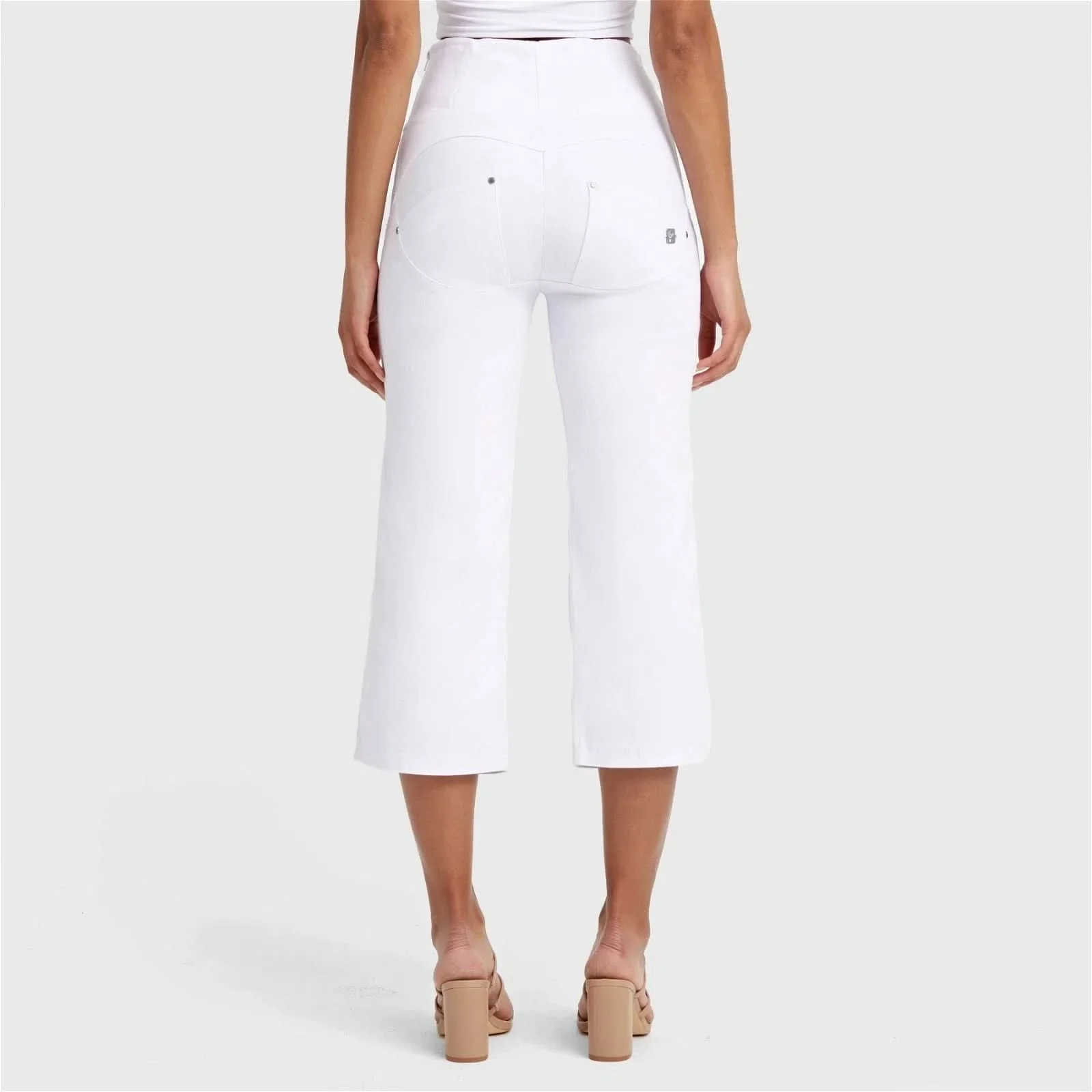 WRUP SNUG Jeans - High Waisted - Flare - White - Image 3