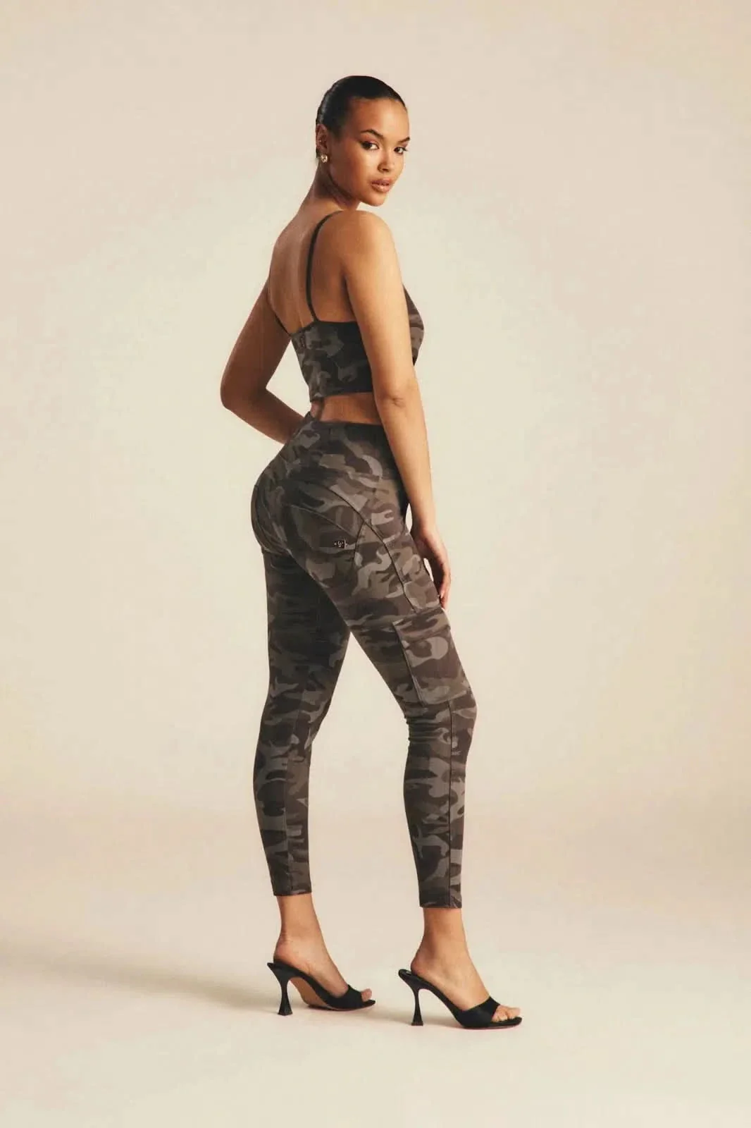 WRUP Cargo Fashion - High Waisted - 7/8 Length - Grey Camo - Image 4